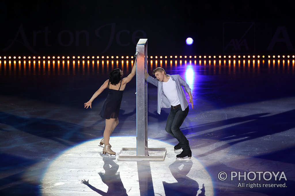 Isabelle Delobel & Olivier Schoenfelder "Uninvited"
