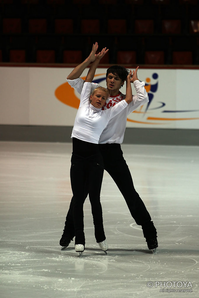 Training Tatiana Volosozhar & Maxim Trankov