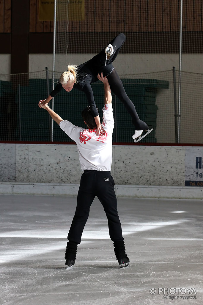 Training Tatiana Volosozhar & Maxim Trankov