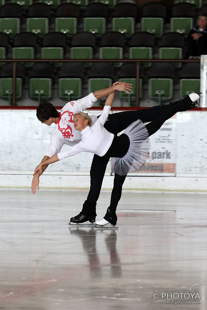 Training Tatiana Volosozhar & Maxim Trankov