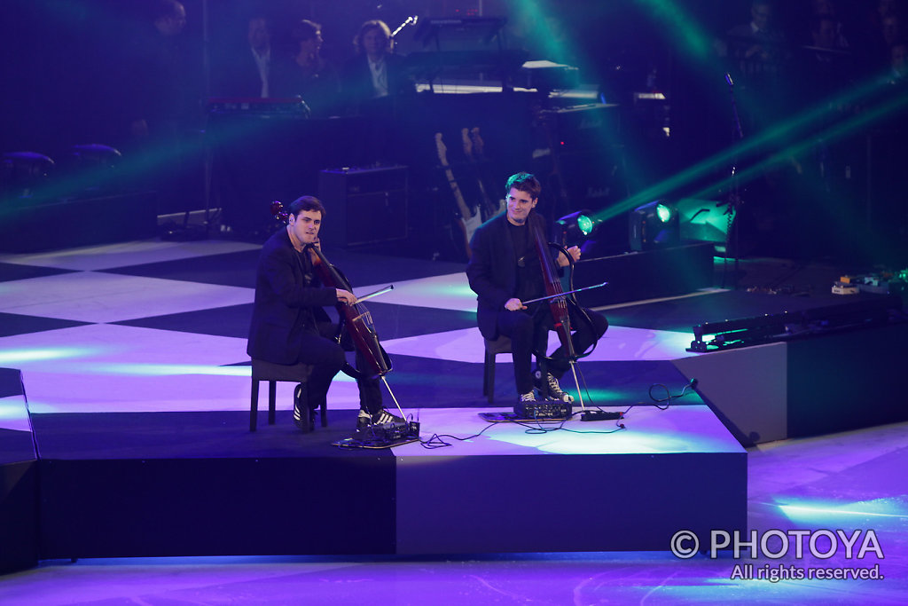 2Cellos