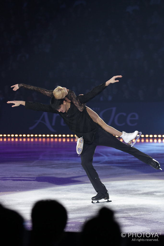 Tatiana Volosozhar & Maxim Trankov