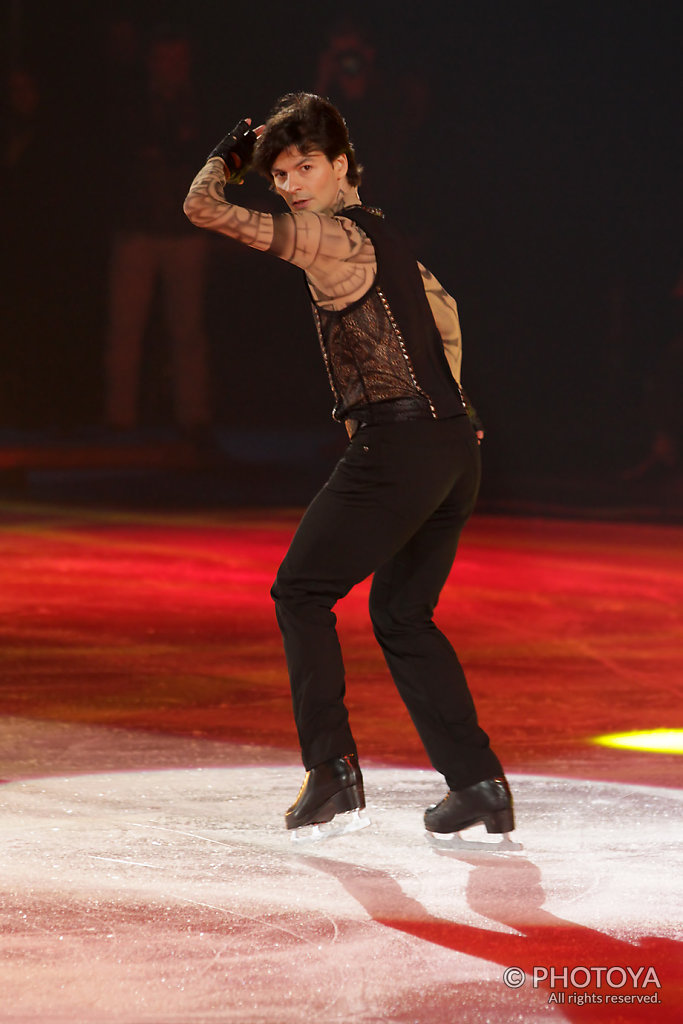 Stéphane Lambiel "Paint It Black"