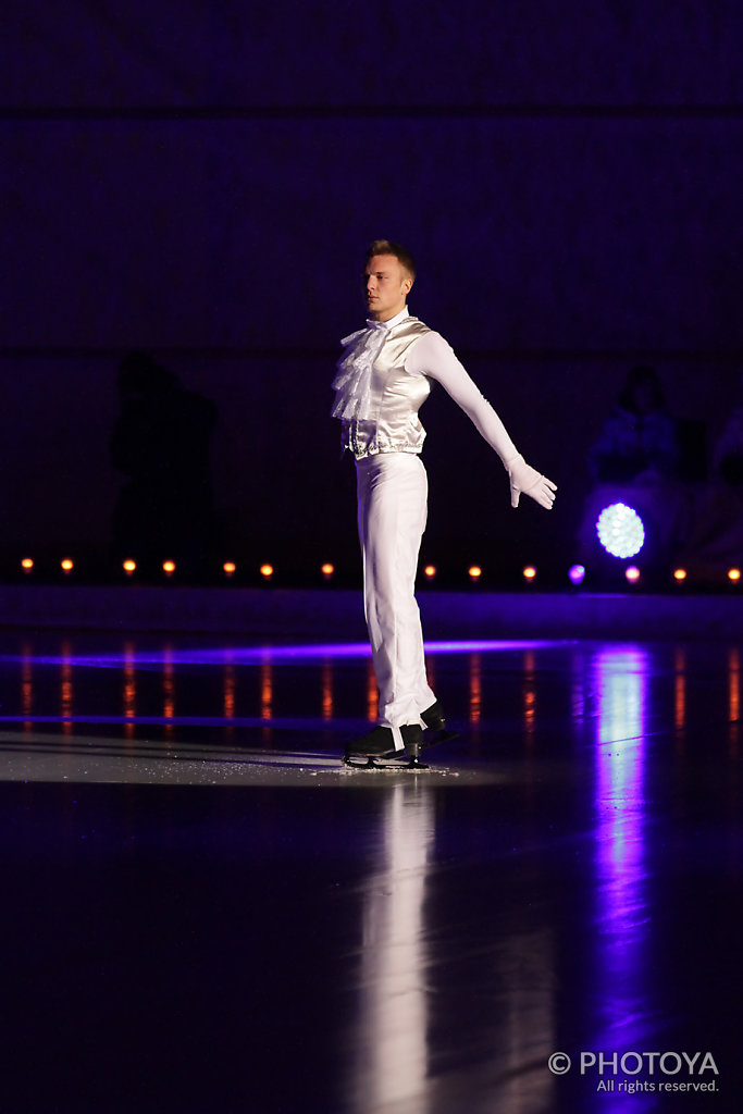 Art on Ice Dancers