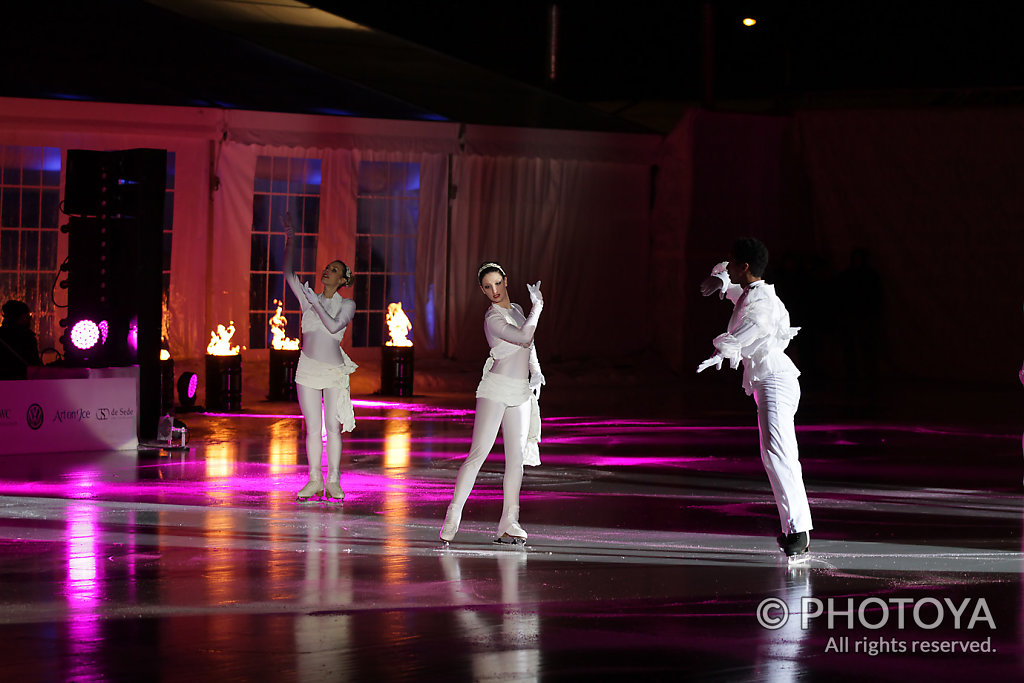 Art on Ice Dancers