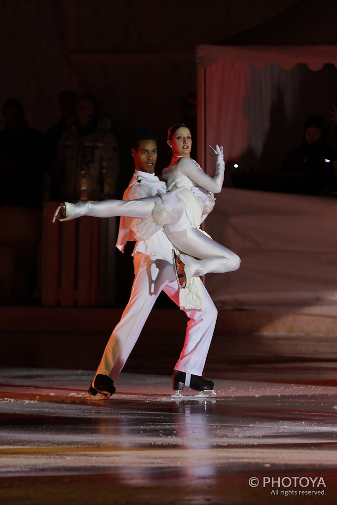 Art on Ice Dancers