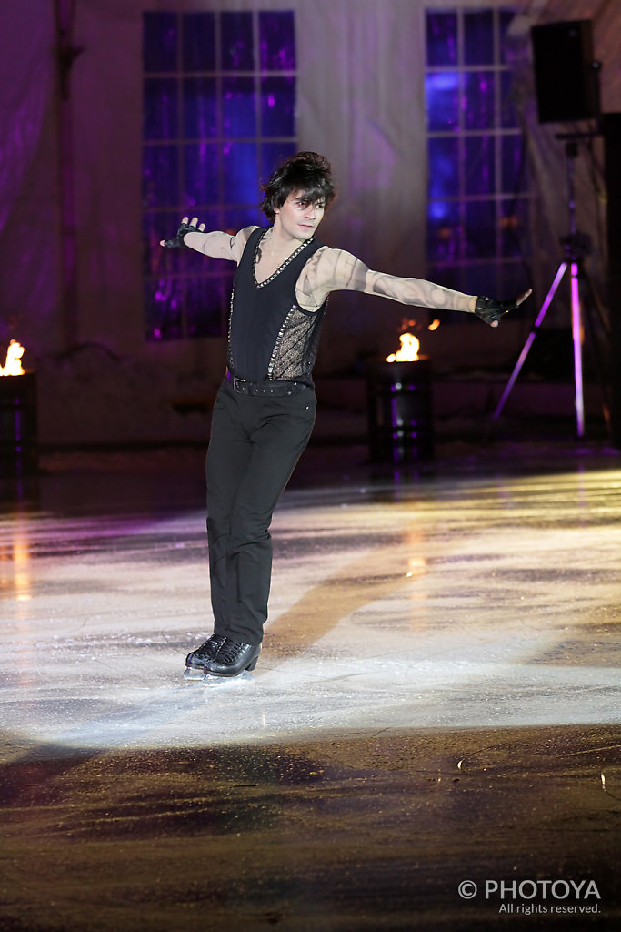 Stéphane Lambiel "Paint It Black"