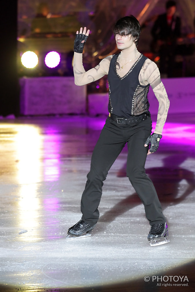 Stéphane Lambiel "Paint It Black"