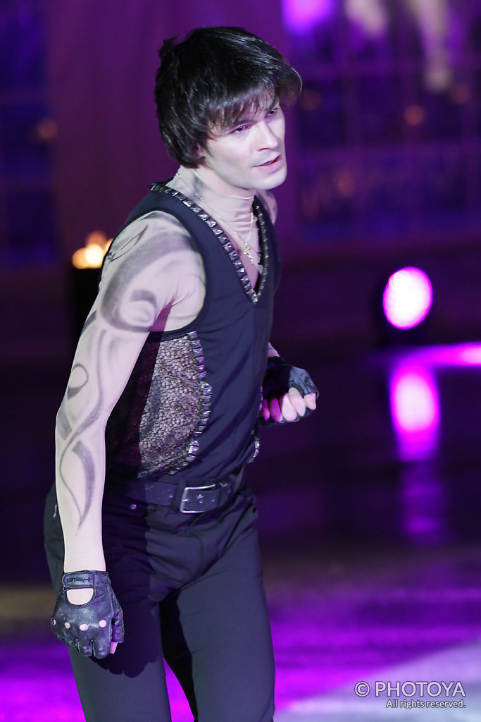 Stéphane Lambiel "Paint It Black"