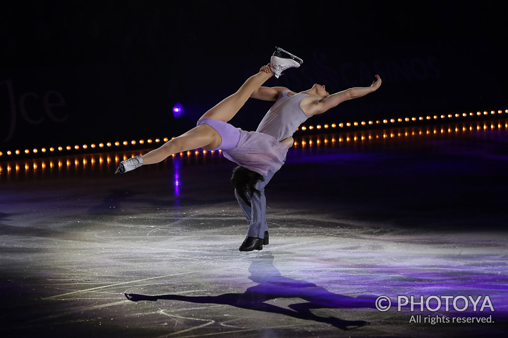 Tessa Virtue & Scott Moir