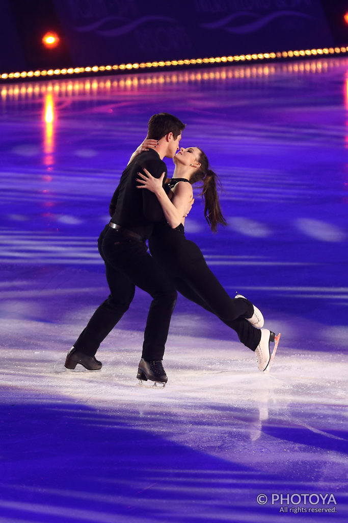 Tessa Virtue & Scott Moir