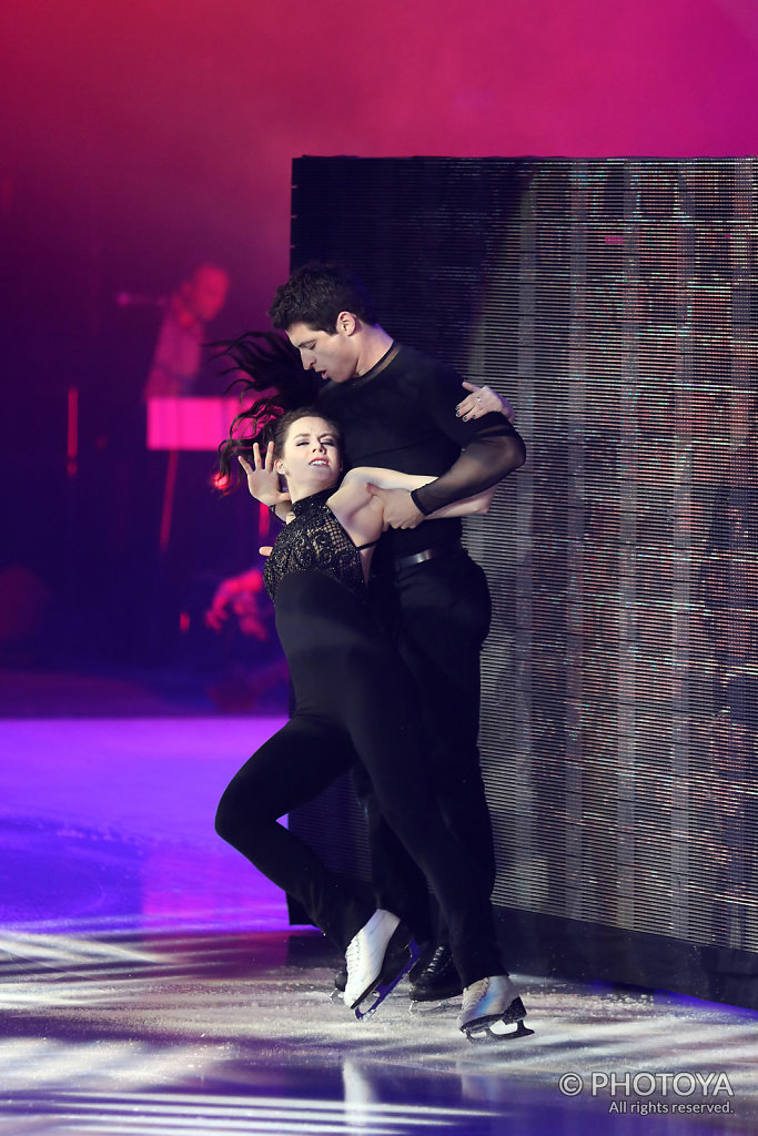 Tessa Virtue & Scott Moir