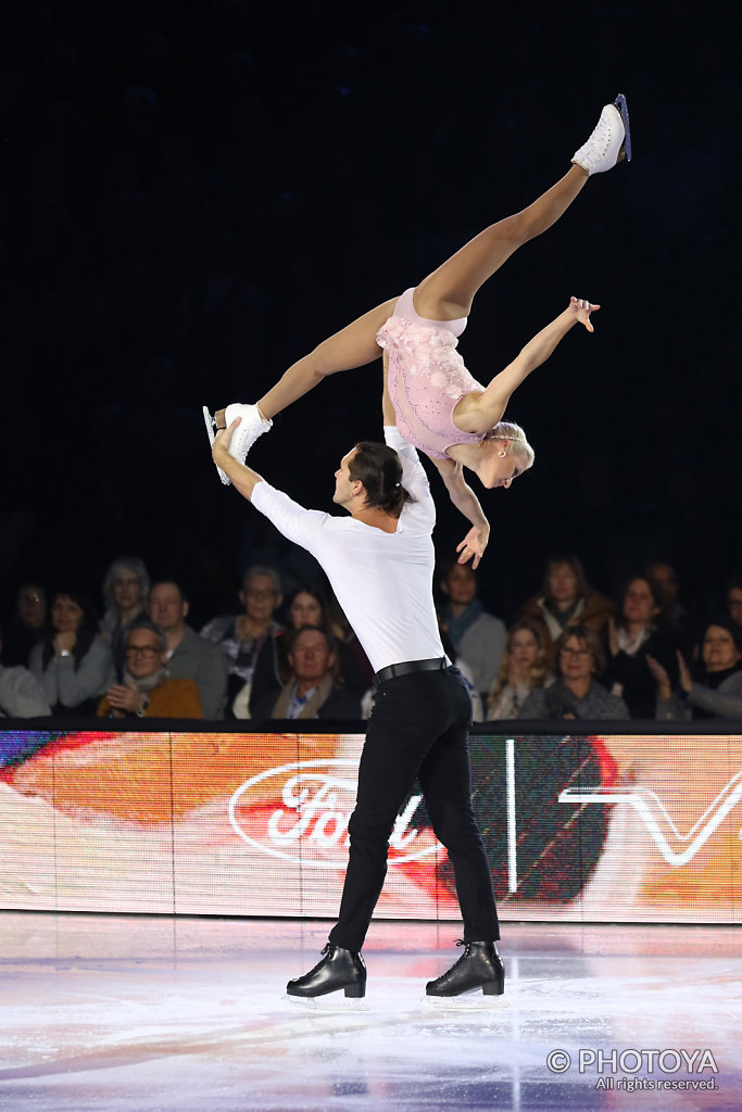 Tatiana Volosozhar & Maxim Trankov