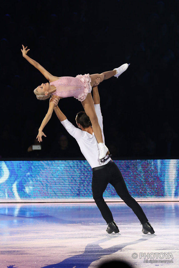 Tatiana Volosozhar & Maxim Trankov