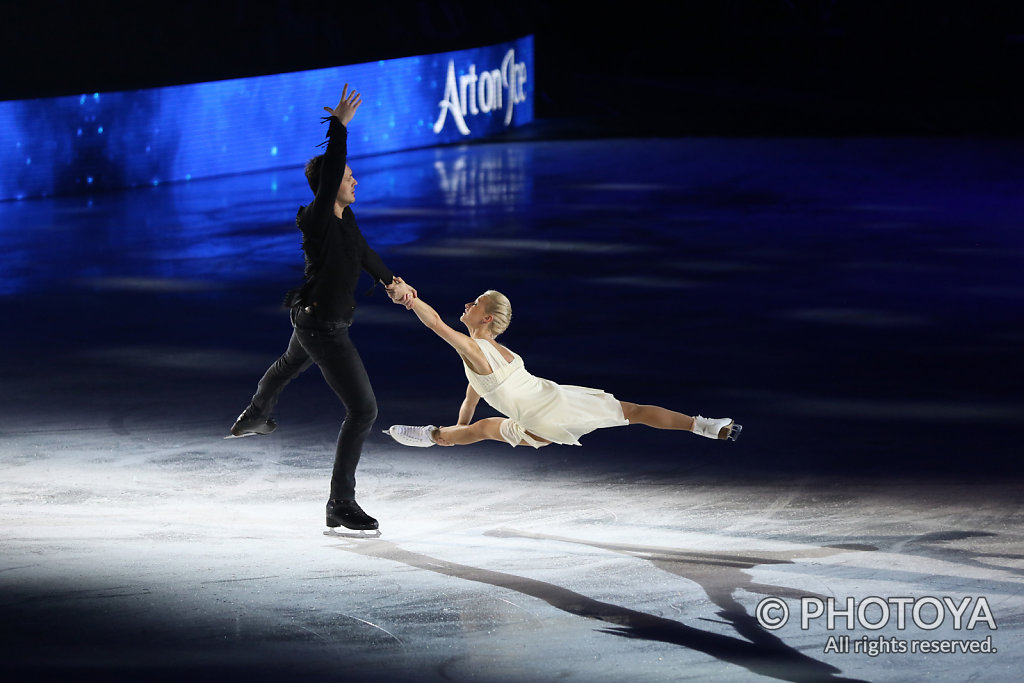 Tatiana Volosozhar & Maxim Trankov