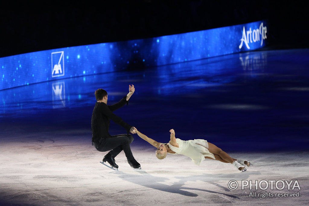 Tatiana Volosozhar & Maxim Trankov